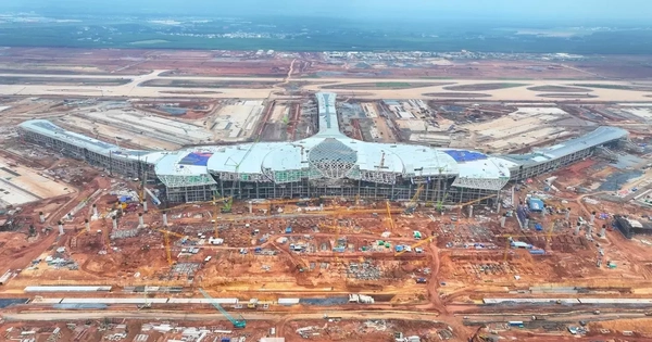 Đề xuất kết nối sân bay Tân Sơn Nhất - Long Thành bằng metro