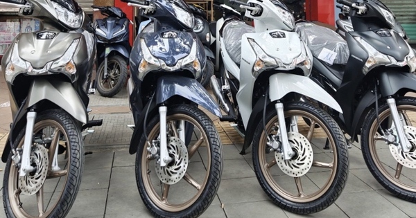 Honda Wave 125 bản mới cực đẹp bất ngờ về đại lý Việt: Xịn hơn Future, siêu tiết kiệm xăng 1,46L/100km