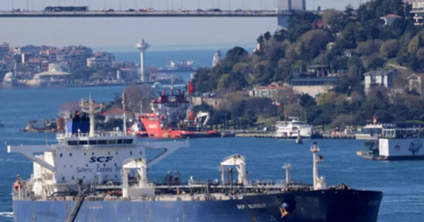 Mỹ trừng phạt hai tập đoàn dầu khí lớn bậc nhất của Nga