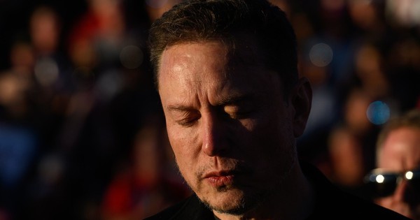 Cựu CEO Stellantis: Elon Musk có thể rời khỏi ngành xe điện, Tesla sẽ biến mất trong 10 năm tới trước sức ép của BYD