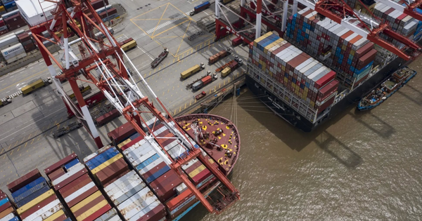 Mỹ liên tục ra đòn trừng phạt với Trung Quốc, nền kinh tế đồng minh 19 nghìn tỷ USD lại có động thái 'lạ': Nhập hàng của Bắc Kinh ngày một nhiều, nơm nớp lo sợ bị trả đũa