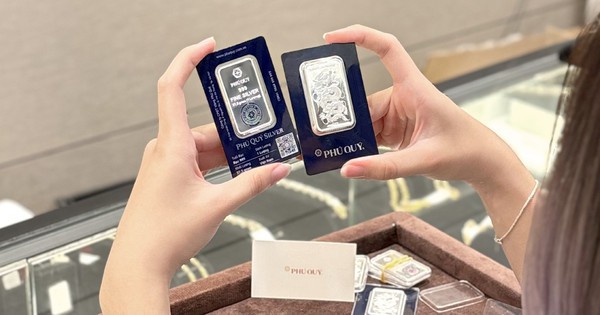 Giá bạc chưa dừng đà giảm
