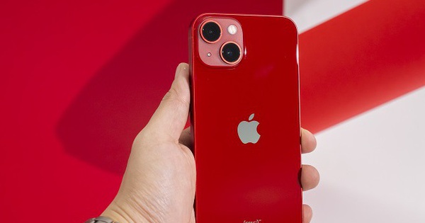Chiếc iPhone "đập hộp" rẻ nhất vừa tăng giá
