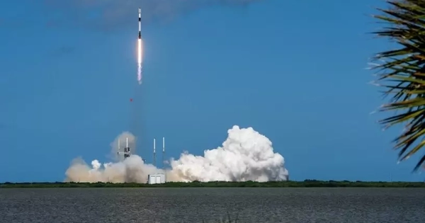 Hệ thống vệ tinh của tỷ phú Elon Musk chạm cột mốc đáng kinh ngạc