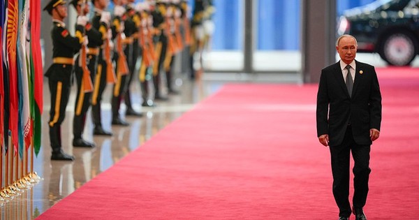 Vì sao nhà báo Mỹ nói ông Putin là nhà lãnh đạo được yêu thích nhất thế giới?