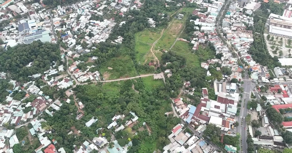 Nhìn từ trên cao khu đất 'vàng’ giữa trung tâm TPHCM bỏ hoang nhiều năm