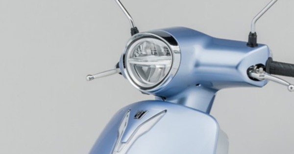 'Tân binh' xe ga giá 37 triệu đồng ra mắt: ngoại hình tưa Vespa, trang bị phanh ABS và TCS áp đảo Honda Vision