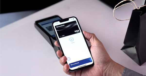 Sacombank hoàn tiền, miễn phí trả góp cho khách hàng chi tiêu thẻ visa ở nước ngoài