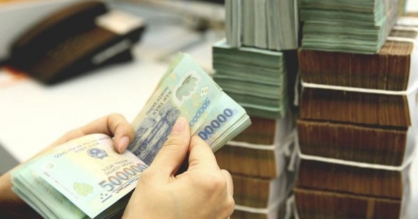 Lương ngân hàng vẫn luôn "đỉnh": Lộ diện ngân hàng trả lương "khủng" nhất Việt Nam