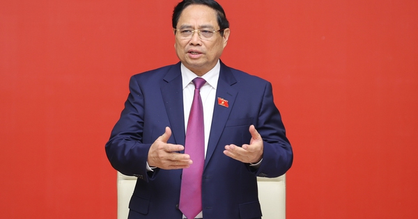 Thủ tướng chỉ đạo "nóng" về siêu dự án đường sắt hơn 8 tỷ USD đi qua 6 tỉnh, thành