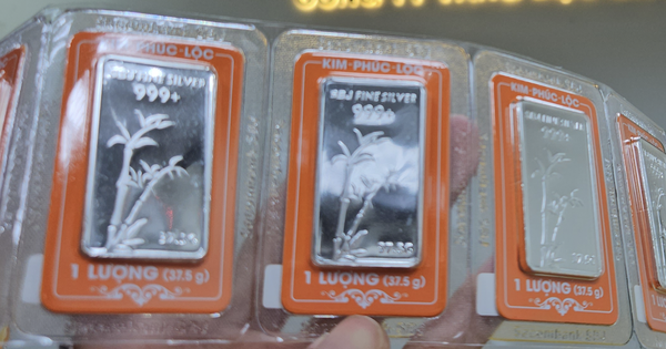 Giá bạc hôm nay 29-10: "Quay xe" tăng rất mạnh