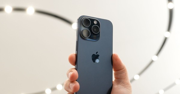 Chiếc iPhone cũ đáng tiền nhất năm 2025