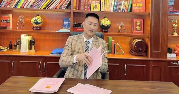 Hai khu nhà giàu bậc nhất Hà Nội, nơi Huấn Hoa Hồng sở hữu biệt thự sang chảnh, sổ đỏ thành tệp có gì đặc biệt?