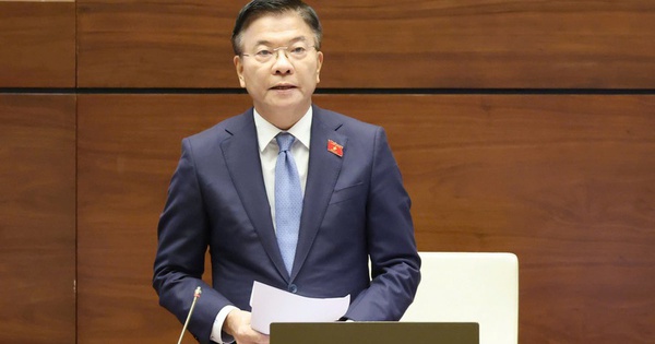 Phó Thủ tướng lý giải nguyên nhân chênh lệch giá vàng trong nước và thế giới có lúc gần 20 triệu đồng, có lúc thu lại chỉ còn 1 triệu