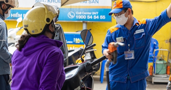 Giá xăng dầu đồng loạt tăng, mạnh nhất hơn 1.300 đồng/lít