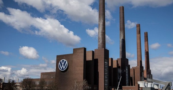 Bóng đen tại Volkswagen: Lỗ 1,5 tỷ USD/quý, hiện đang thiếu chip nghiêm trọng