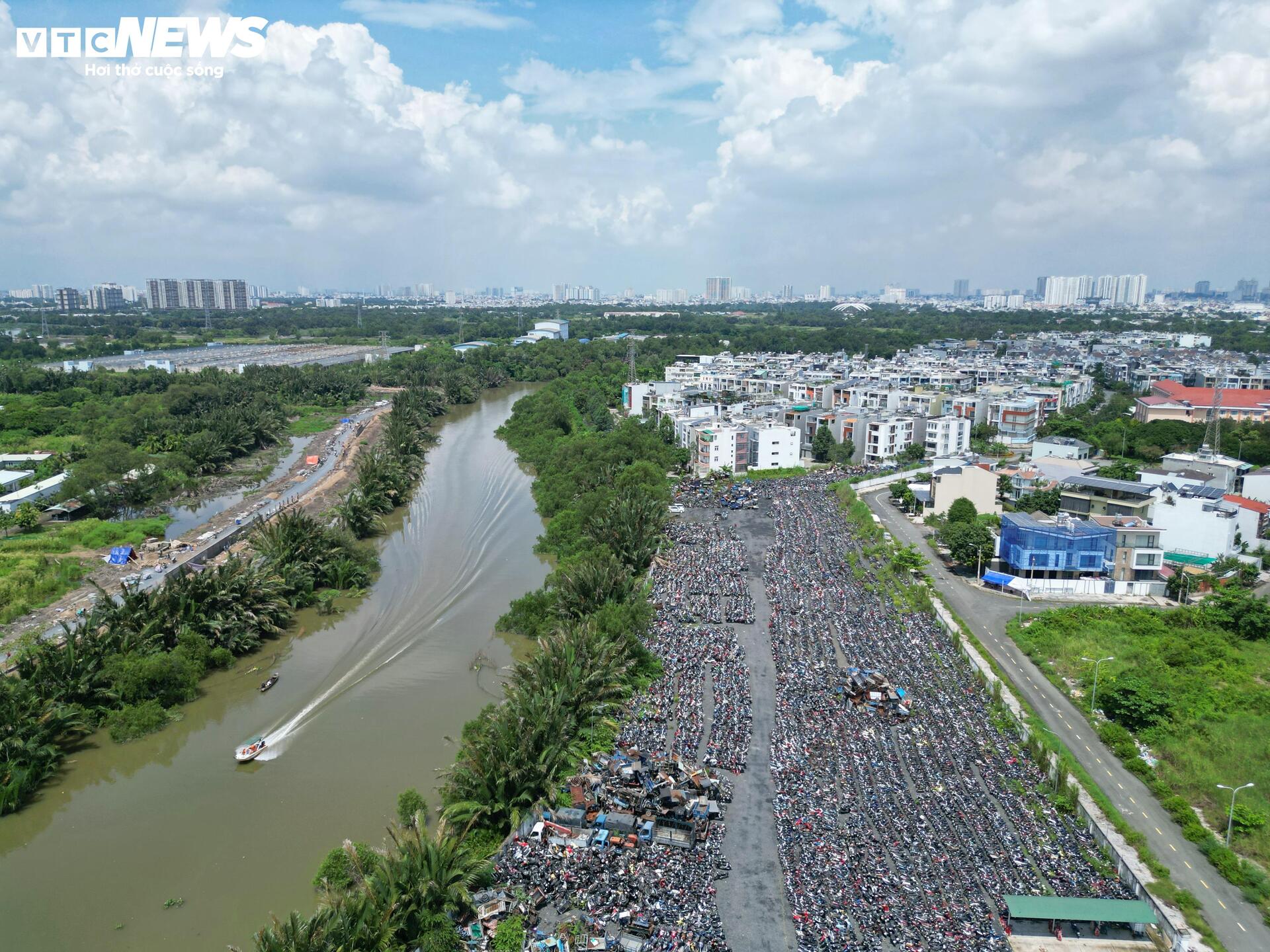 TP.HCM đấu giá thành công hơn 1.600 phương tiện vi phạm, thu hơn 3 tỷ đồng - Ảnh 2
