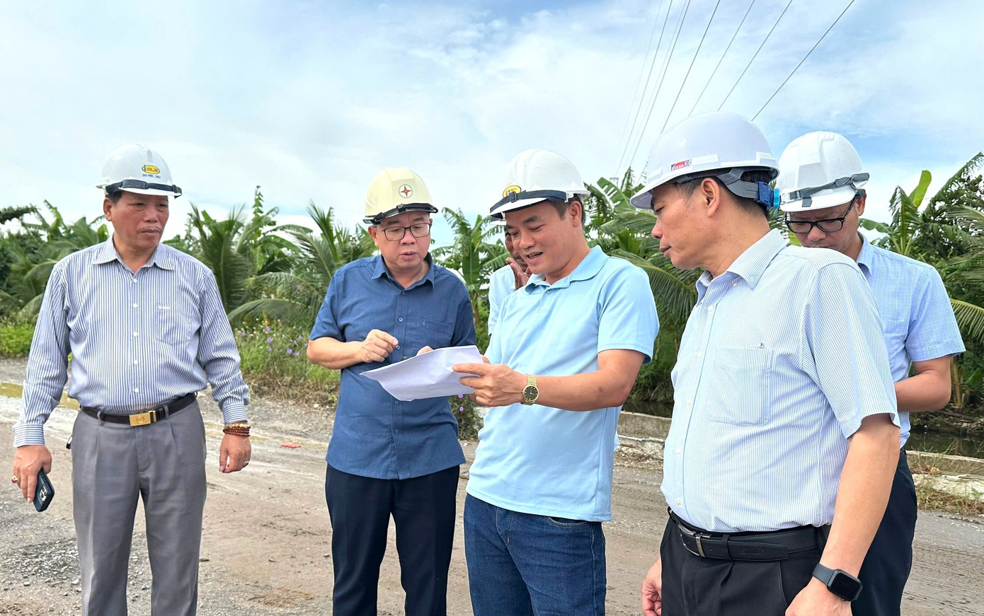 EVNNPT đẩy nhanh tiến độ dự án đường dây 500kV Hải Phòng – Thái Bình - Ảnh 2