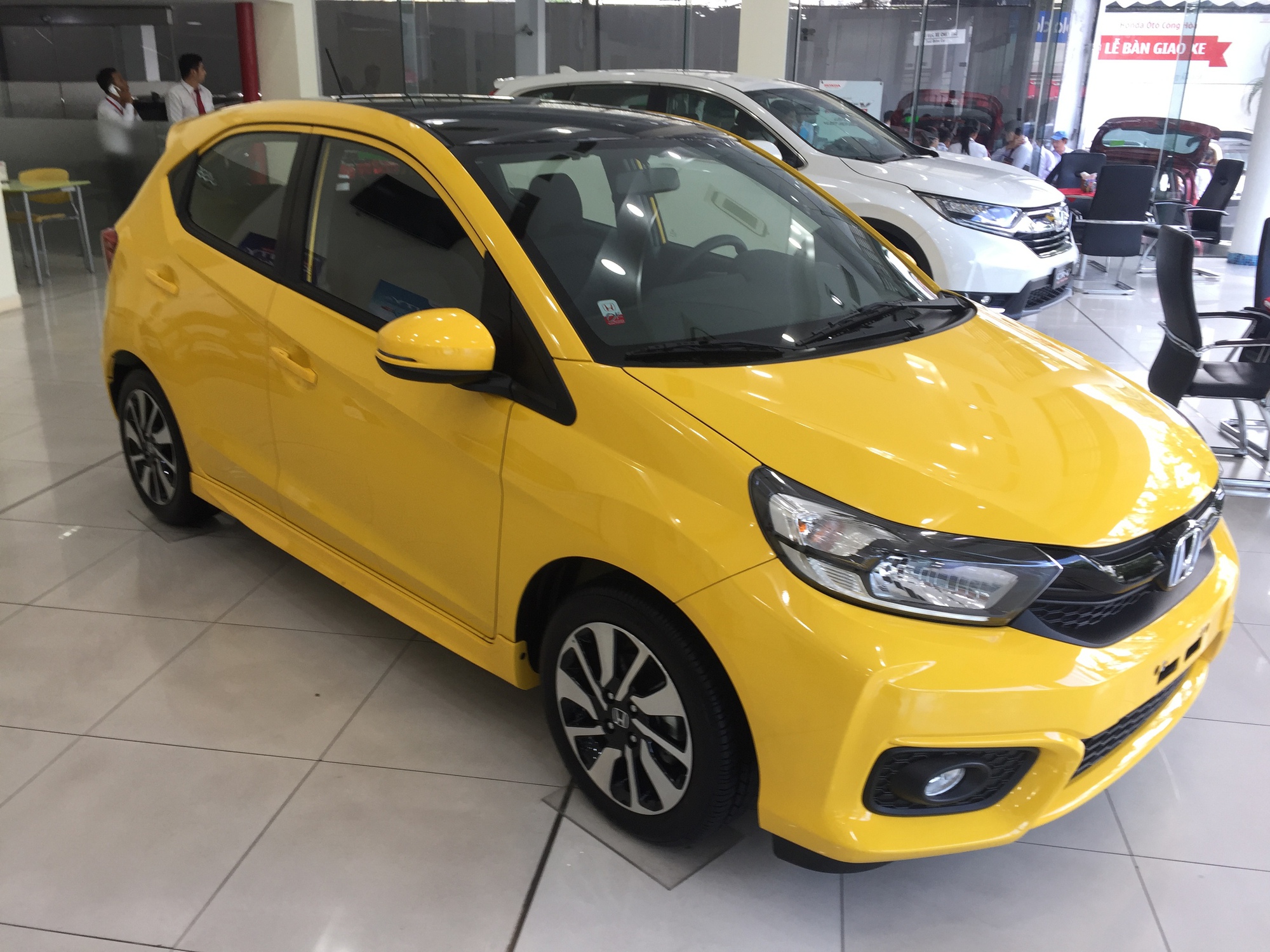 Xe cỡ nhỏ ngày càng khó bán, Kia Morning chỉ bán được hơn 200 chiếc sau 9 tháng - Ảnh 2