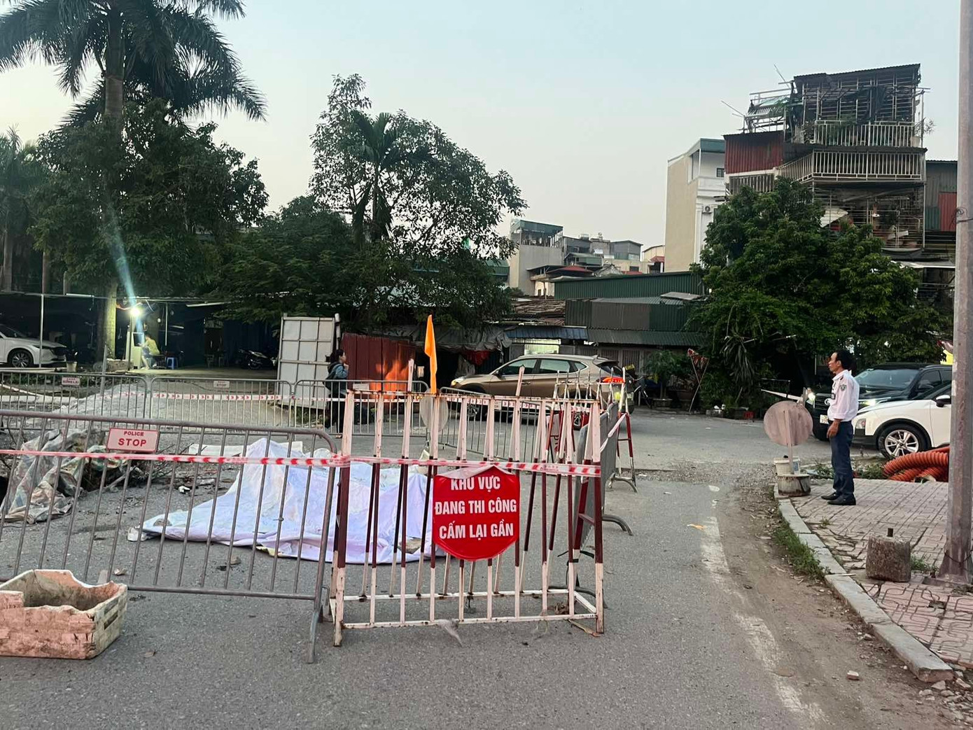 Chủ đầu tư khẩn trương khắc phục sự cố sụt lún tại khu vực Trần Cung - Ảnh 2