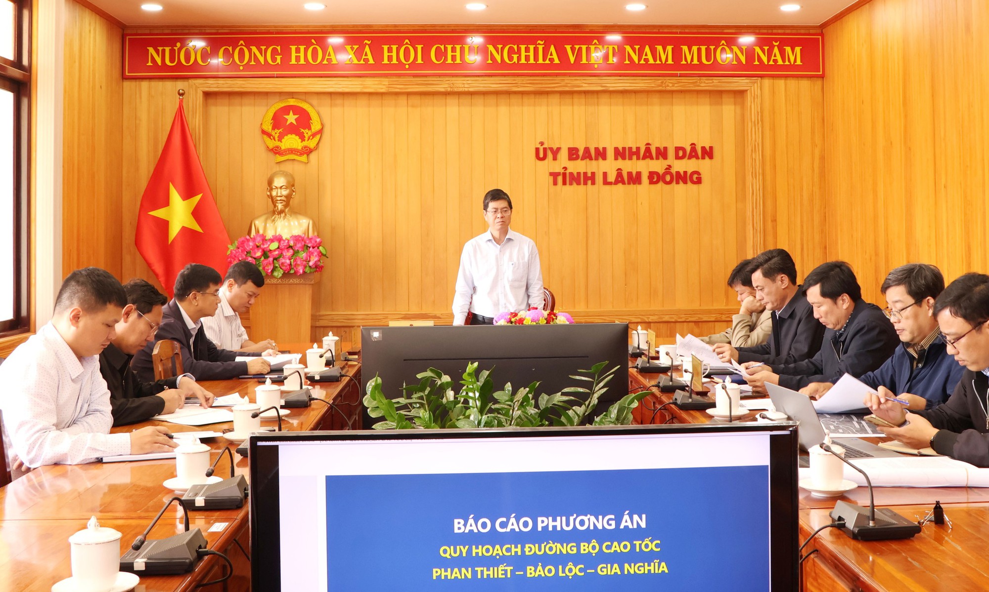 Hàng triệu người Lâm Đồng sắp đón tin vui: Sẽ đầu tư cao tốc Gia Nghĩa - Bảo Lộc - Phan Thiết dài hơn 140km, quy mô 4 làn xe - Ảnh 1