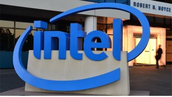 Intel sa thải hơn 35.000 nhân viên chỉ trong 2 năm: Cuộc tái cấu trúc chưa từng có nhằm ‘cứu lấy tương lai của tập đoàn’ - Ảnh 1