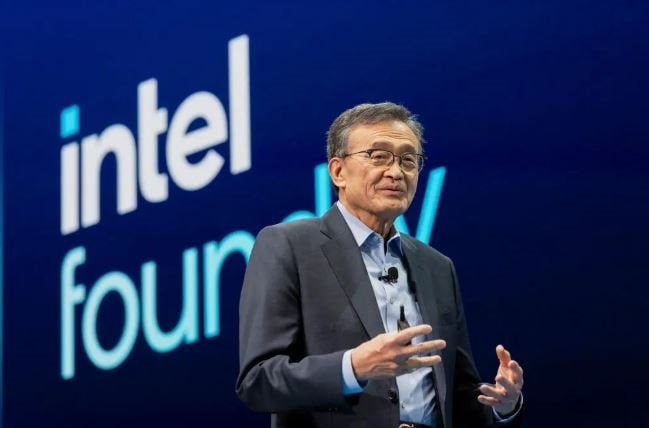 Cú đặt cược 20 tỷ USD của Intel: Xây nhà máy gần 300 hecta giữa sa mạc, sẽ sản xuất siêu chip mỏng hơn tờ giấy - Ảnh 1