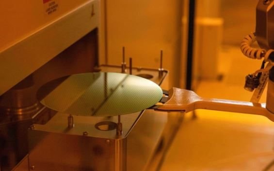 Bất ổn lan rộng toàn ngành ô tô: Loạt nhà máy 'đóng băng' vì thiếu nguyên vật liệu, sai lầm vì phụ thuộc vào 1 nhà cung cấp duy nhất - Ảnh 3