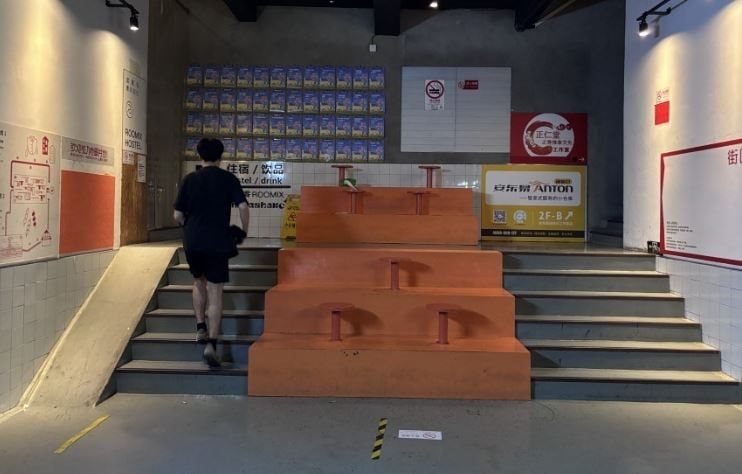 Khủng hoảng tại nền kinh tế lớn nhất châu Á: Tỷ lệ thất nghiệp thực tế có thể lên tới 40%, sinh viên đại học danh tiếng cũng không thể tìm việc - Ảnh 3