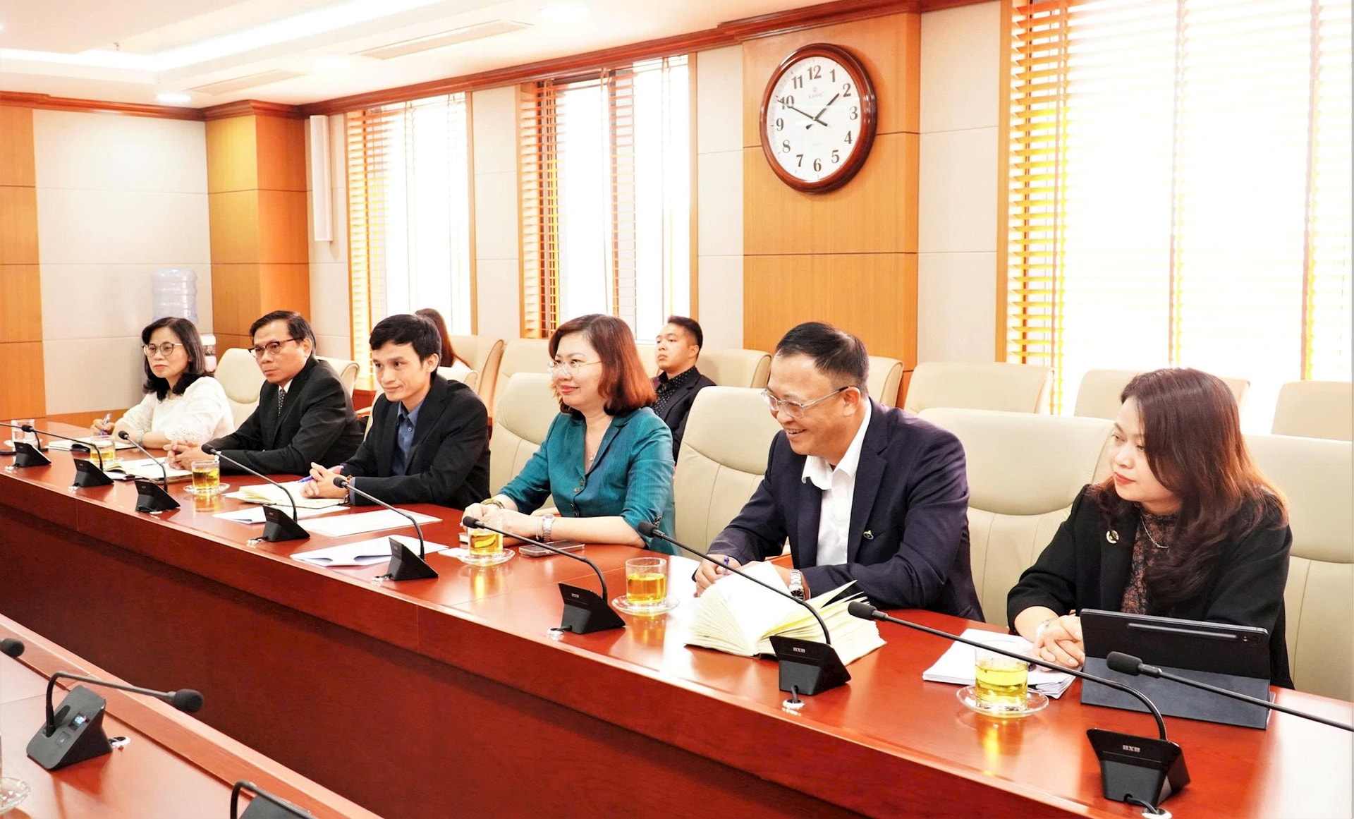 Nasdaq chúc mừng thị trường chứng khoán Việt Nam chính thức được nâng hạng theo công bố của FTSE Russell - Ảnh 1