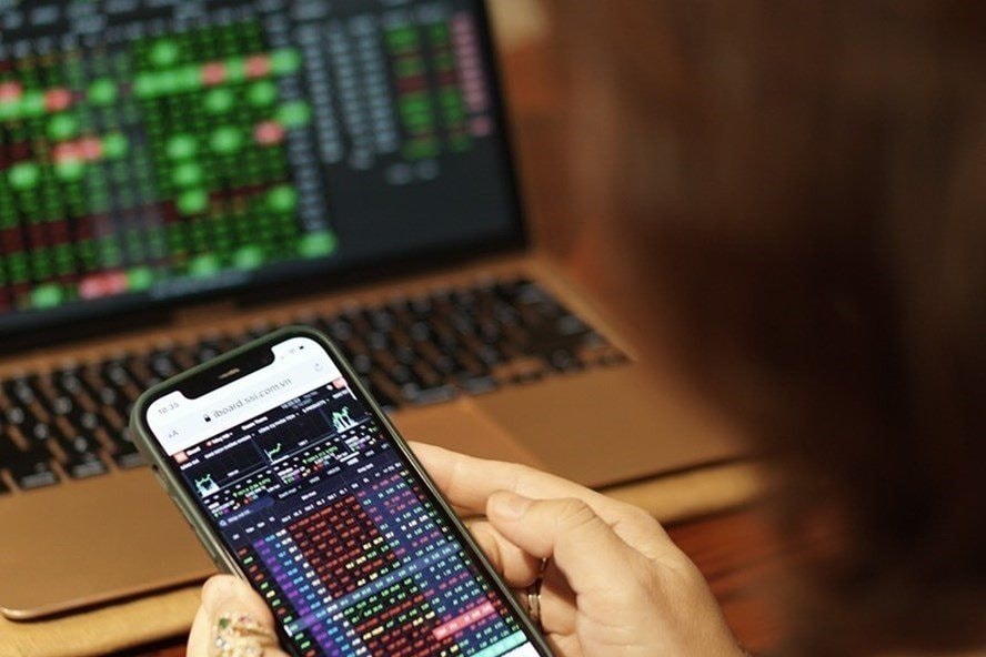 Triển khai hàng loạt quy định mới trên thị trường chứng khoán - Ảnh 1