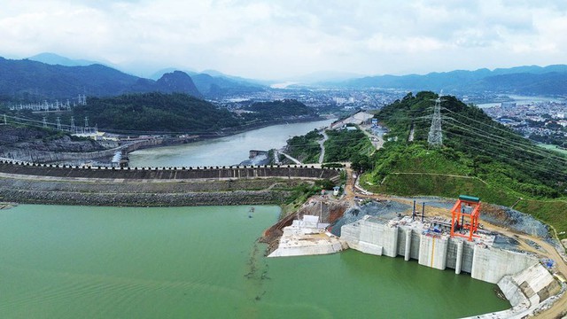 Nhà máy của Việt Nam được mệnh danh là "công trình thế kỷ" vừa có bước tiến mới: Tin vui ở thời khắc 10h18' - Ảnh 3