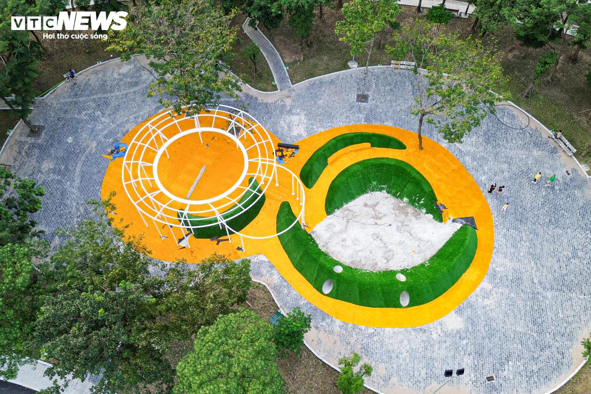 Được đầu tư cải tạo 66 tỷ đồng, công viên ở Hà Nội khang trang, khác lạ - Ảnh 11