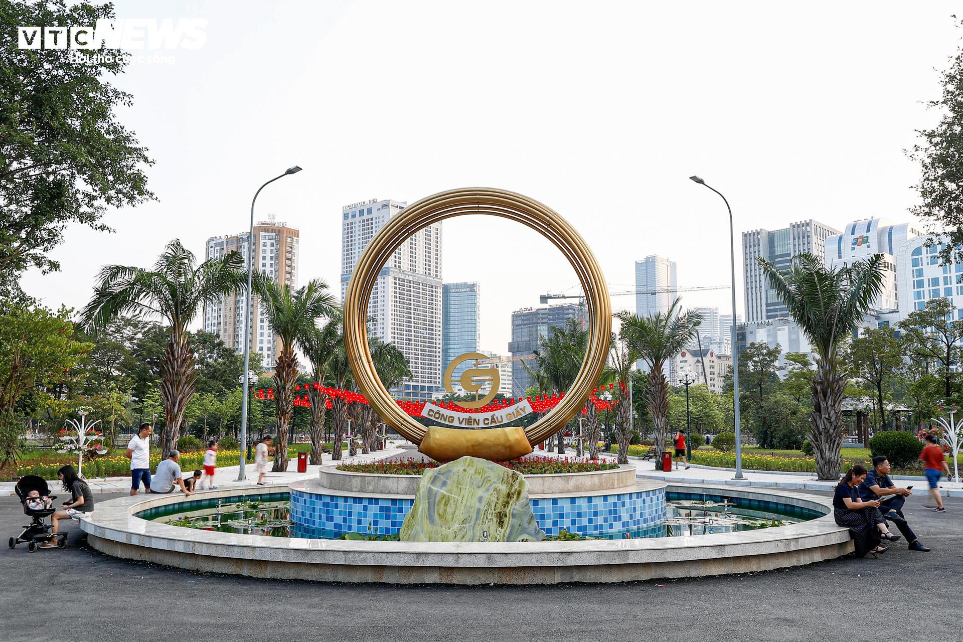 Được đầu tư cải tạo 66 tỷ đồng, công viên ở Hà Nội khang trang, khác lạ - Ảnh 6