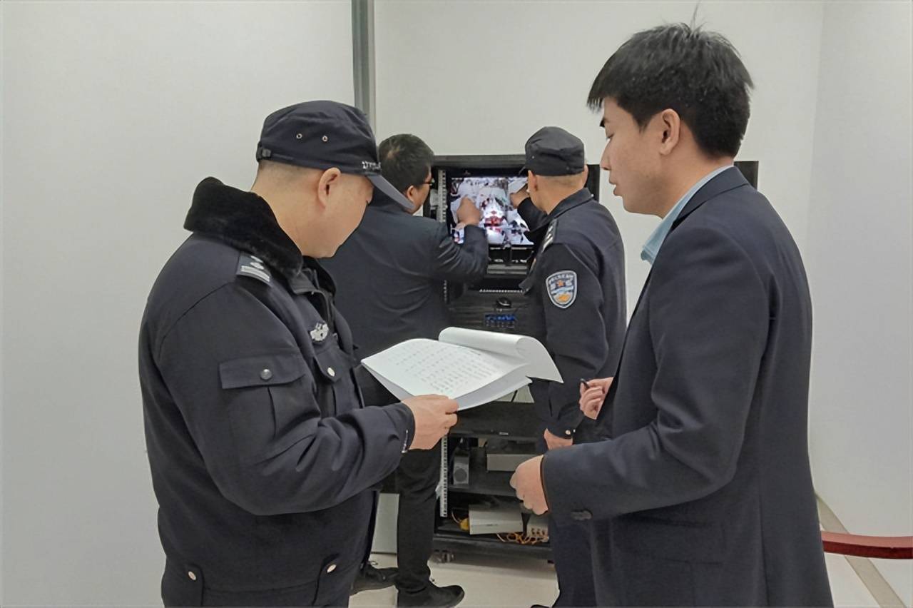 Gửi 70 tỷ đồng vào ngân hàng, 5 năm sau chỉ còn vỏn vẹn 125.000 đồng: Cảnh sát tuyên bố "ngân hàng vô tội", người đàn ông mất trắng - Ảnh 3