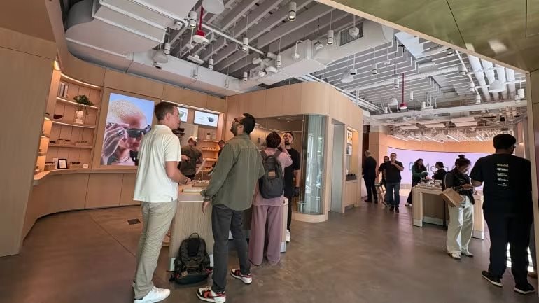 Món đồ được ví như "tương lai nhân loại"này chỉ vừa ra mắt, thế mà Trung Quốc đã có ngay hàng Made in China - Ảnh 4