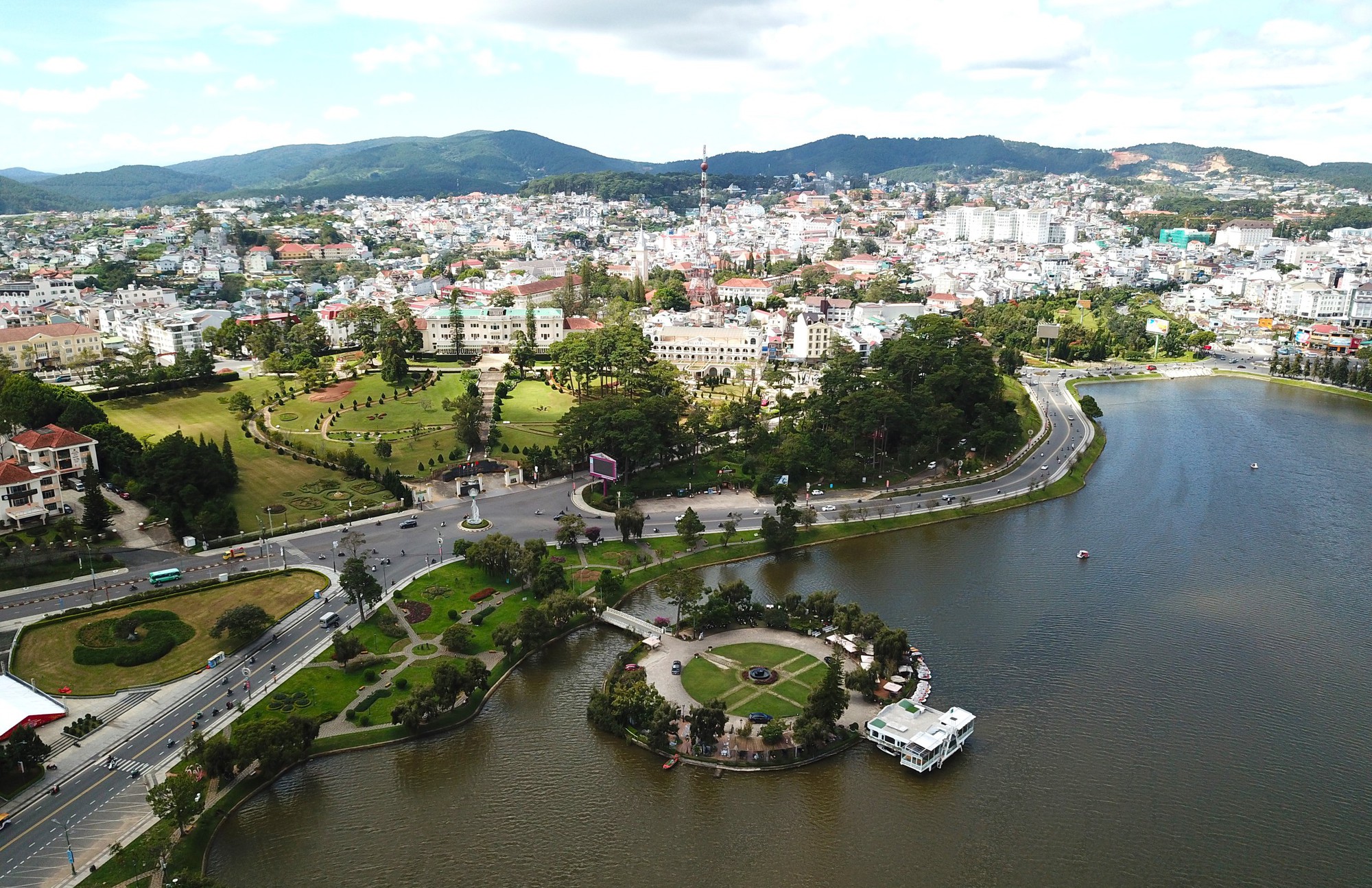 Lâm Đồng mời gọi các doanh nghiệp "đại bàng" về đầu tư - Ảnh 2