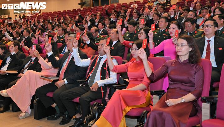 Đại hội đại biểu Đảng bộ tỉnh Gia Lai lần thứ I thông qua 33 chỉ tiêu chủ yếu - Ảnh 2