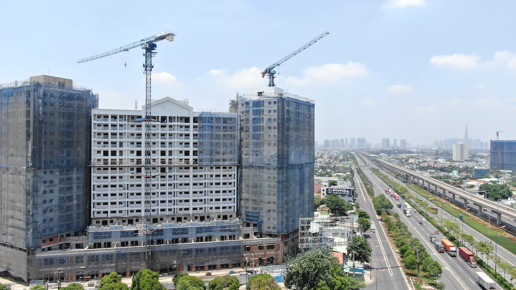 Nhà đầu tư phía Bắc 'đổ xô' vào Nam mua bất động sản - Ảnh 2