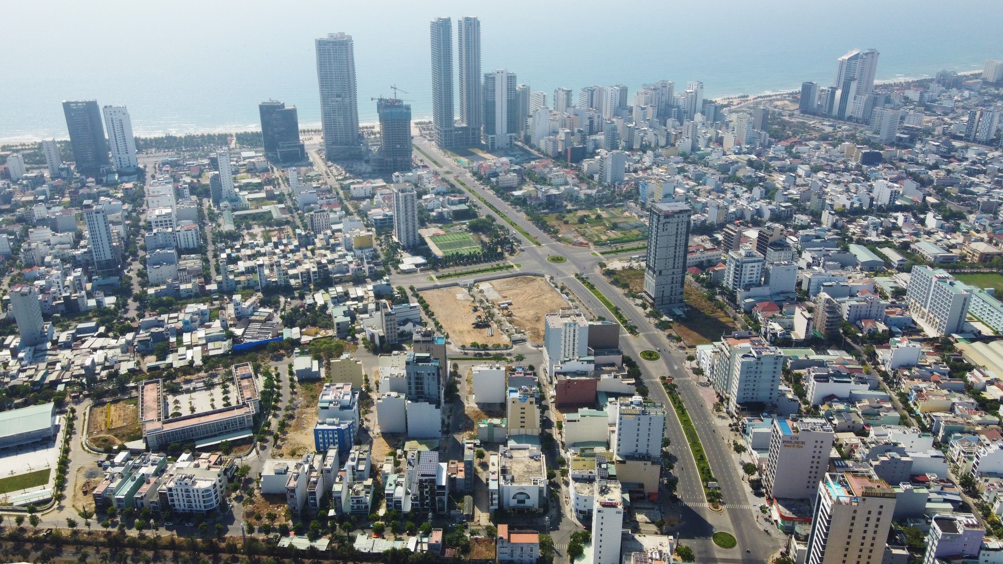 Đà Nẵng siết chặt quản lý đất đai, truy dấu "thổi giá" và đầu cơ đất - Ảnh 1