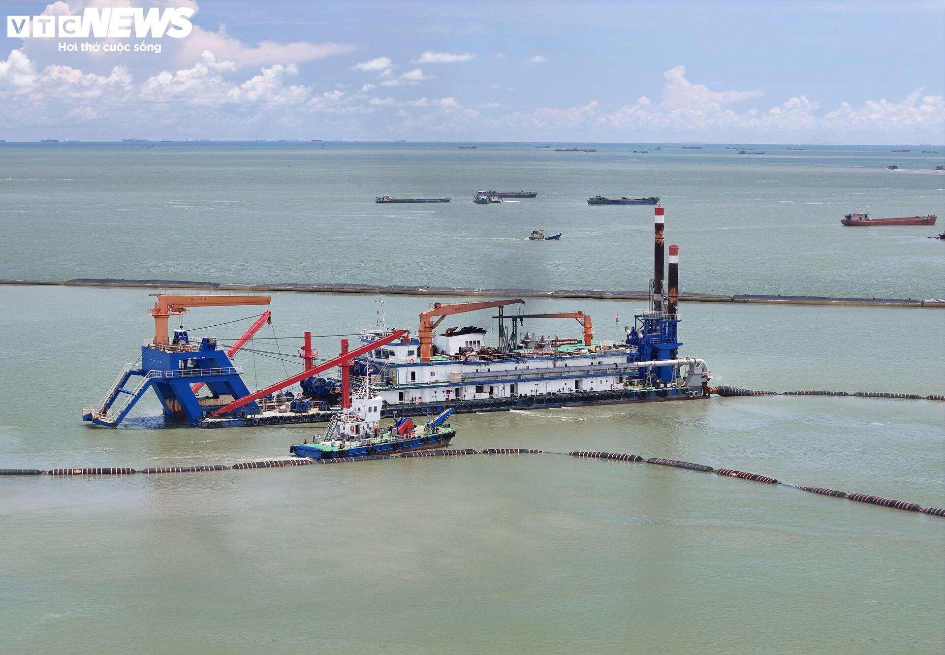Toàn cảnh siêu dự án lấn biển Cần Giờ sau gần nửa năm khởi công - Ảnh 6