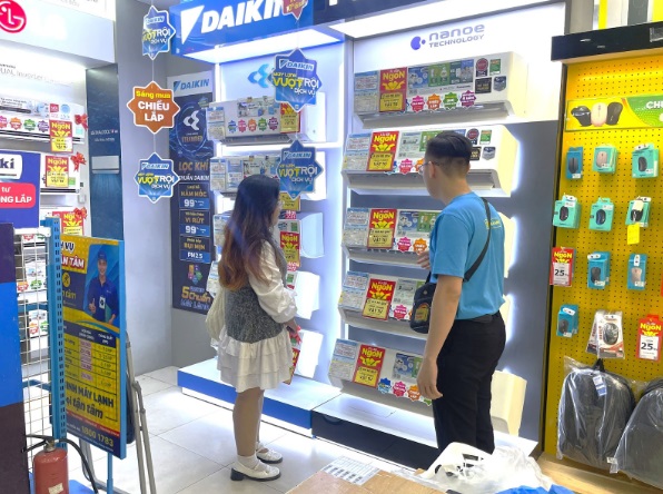 Điện máy Xanh ưu đãi chưa từng có cho khách mua máy lạnh: mua nhiều giảm nhiều, tư vấn thi công ống đồng trước khi hoàn thiện nhà - Ảnh 1