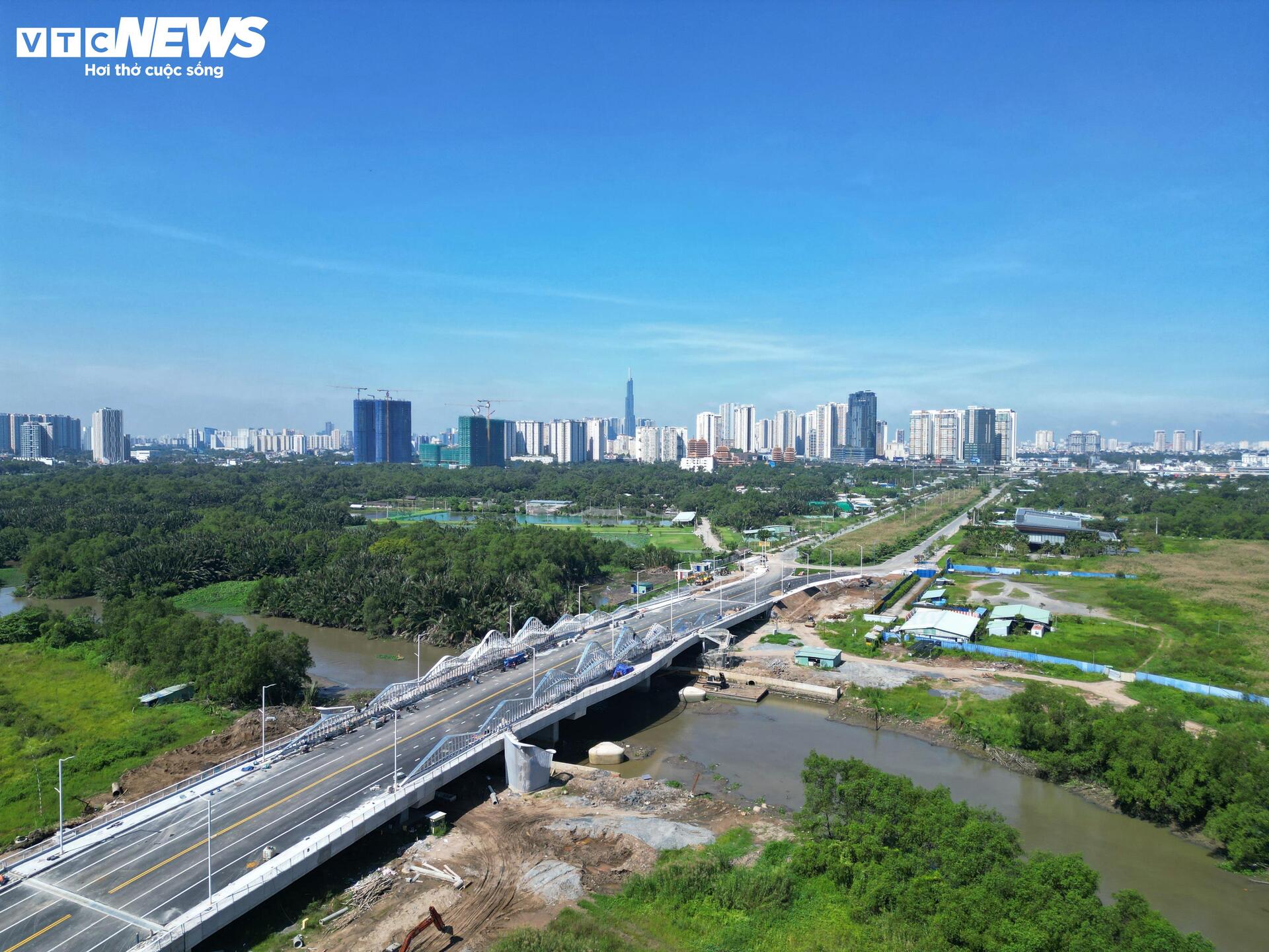 Cận cảnh đường Liên Phường sắp về đích, giảm áp lực giao thông khu Đông TP.HCM - Ảnh 15