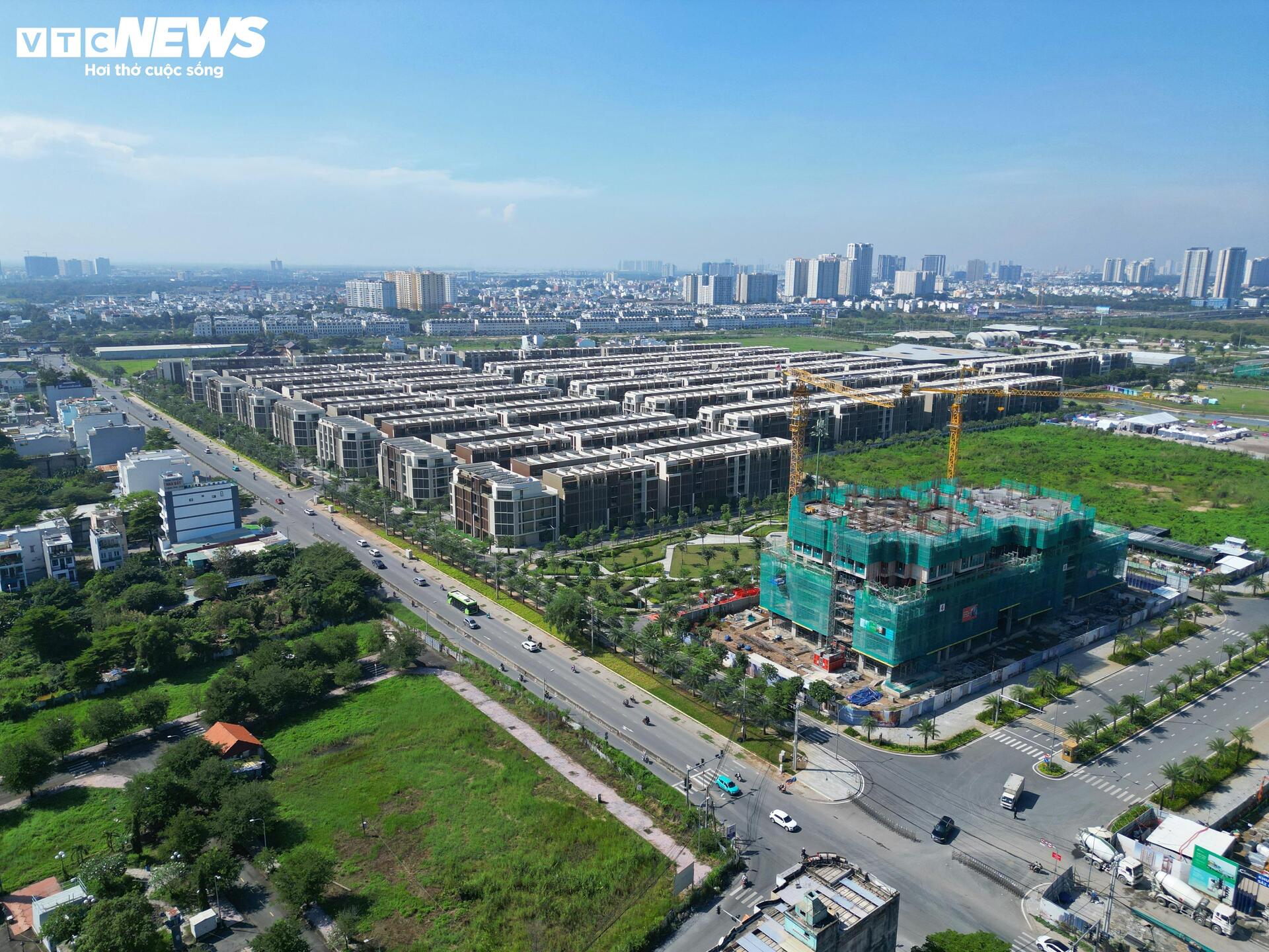 Cận cảnh đường Liên Phường sắp về đích, giảm áp lực giao thông khu Đông TP.HCM - Ảnh 14