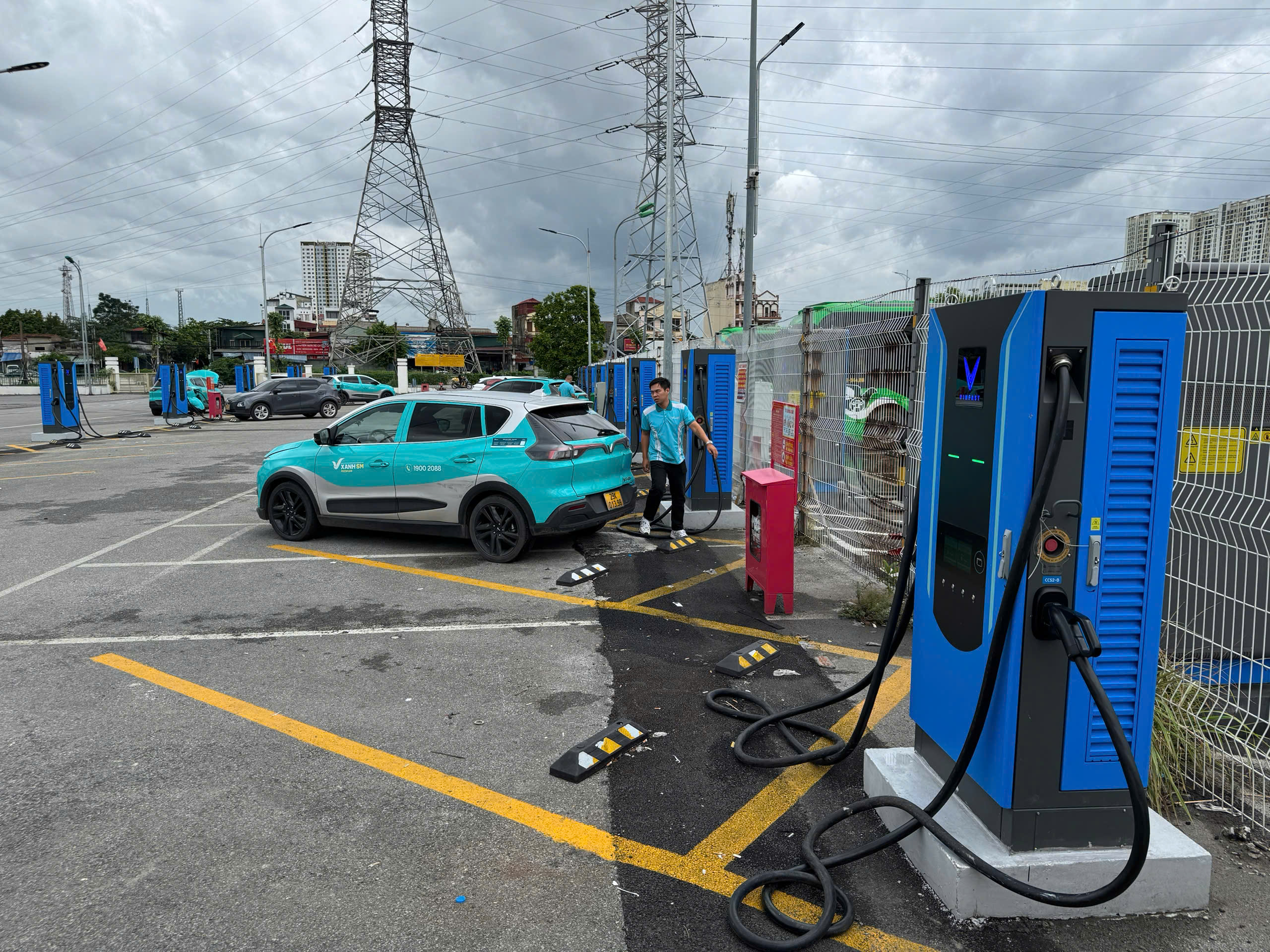 ‘Quy mô trạm sạc lớn ở Việt Nam đứng số một Đông Nam Á, có điểm hơn cả châu Âu’ - Ảnh 11