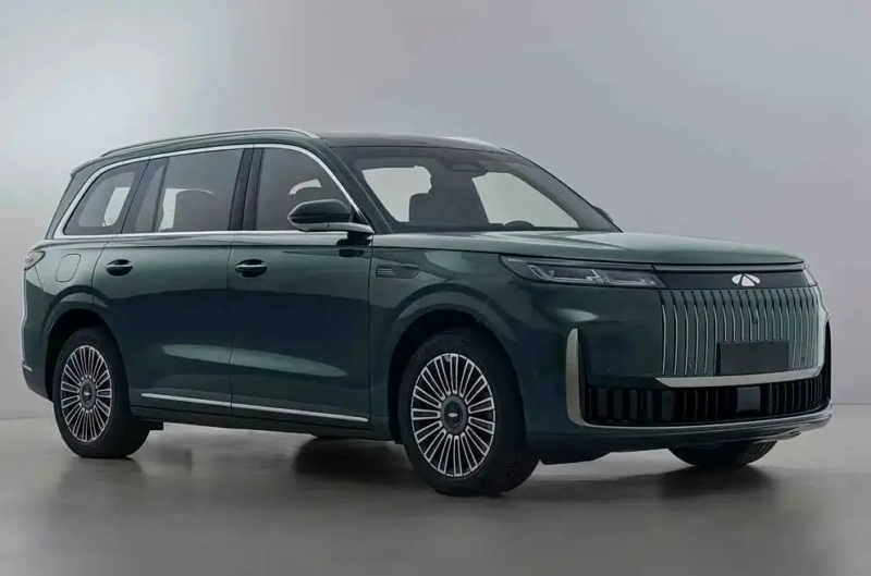Hãng xe xây nhà máy 20.000 tỷ tại Việt Nam ra mắt SUV tiết kiệm xăng: được mệnh danh 'Range Rover giá rẻ', chạy full nhiên liệu 1.400 km - Ảnh 2