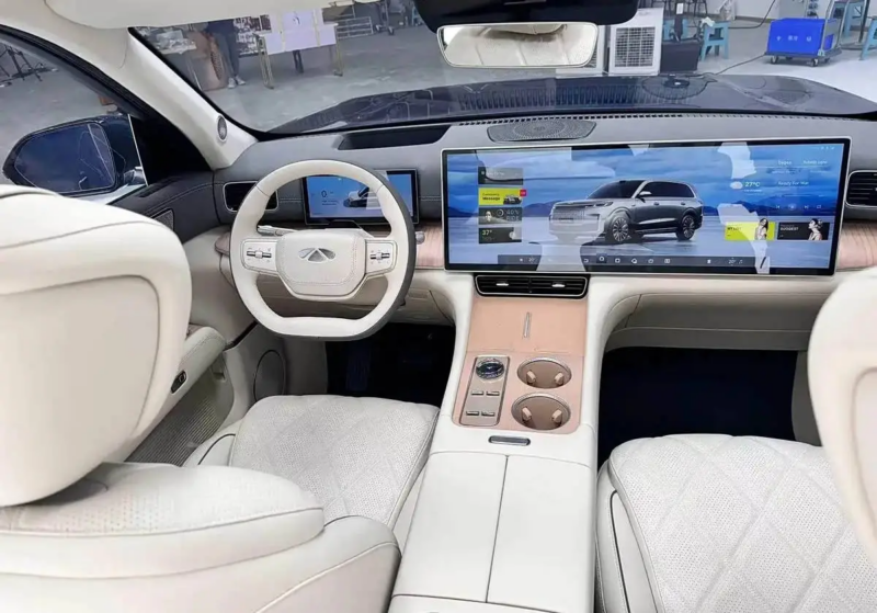 Hãng xe xây nhà máy 20.000 tỷ tại Việt Nam ra mắt SUV tiết kiệm xăng: được mệnh danh 'Range Rover giá rẻ', chạy full nhiên liệu 1.400 km - Ảnh 4