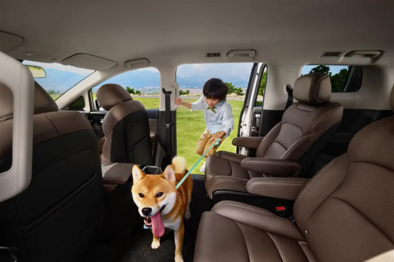 Anh em của Wuling Mini EV chính thức mở bán: MPV có 3 tùy chọn động cơ, phạm vi hoạt động hơn 1.100 km, giá rẻ giật mình chưa đến 300 triệu đồng - Ảnh 4