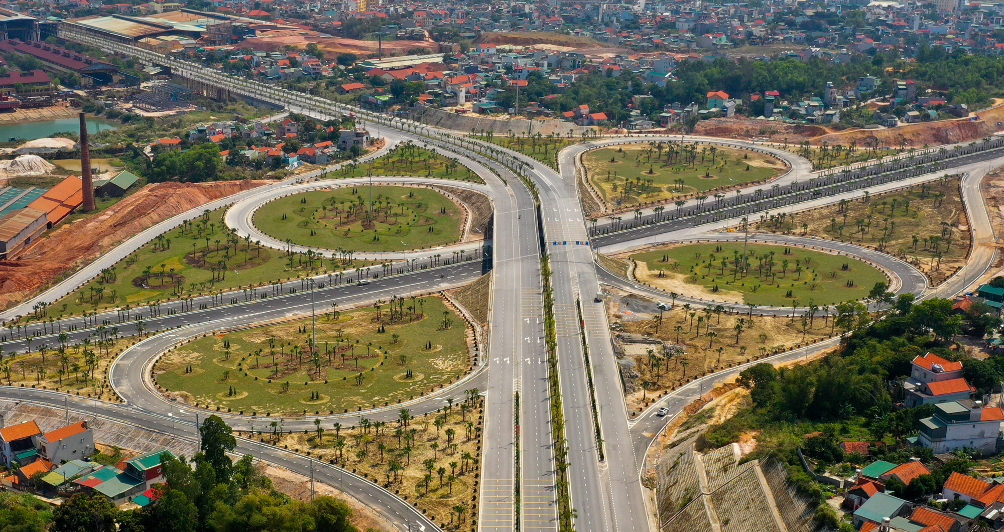 Loạt công trình nghìn tỷ đánh thức vùng đất có 6 cửa sông từ thượng nguồn đổ ra biển - Ảnh 2