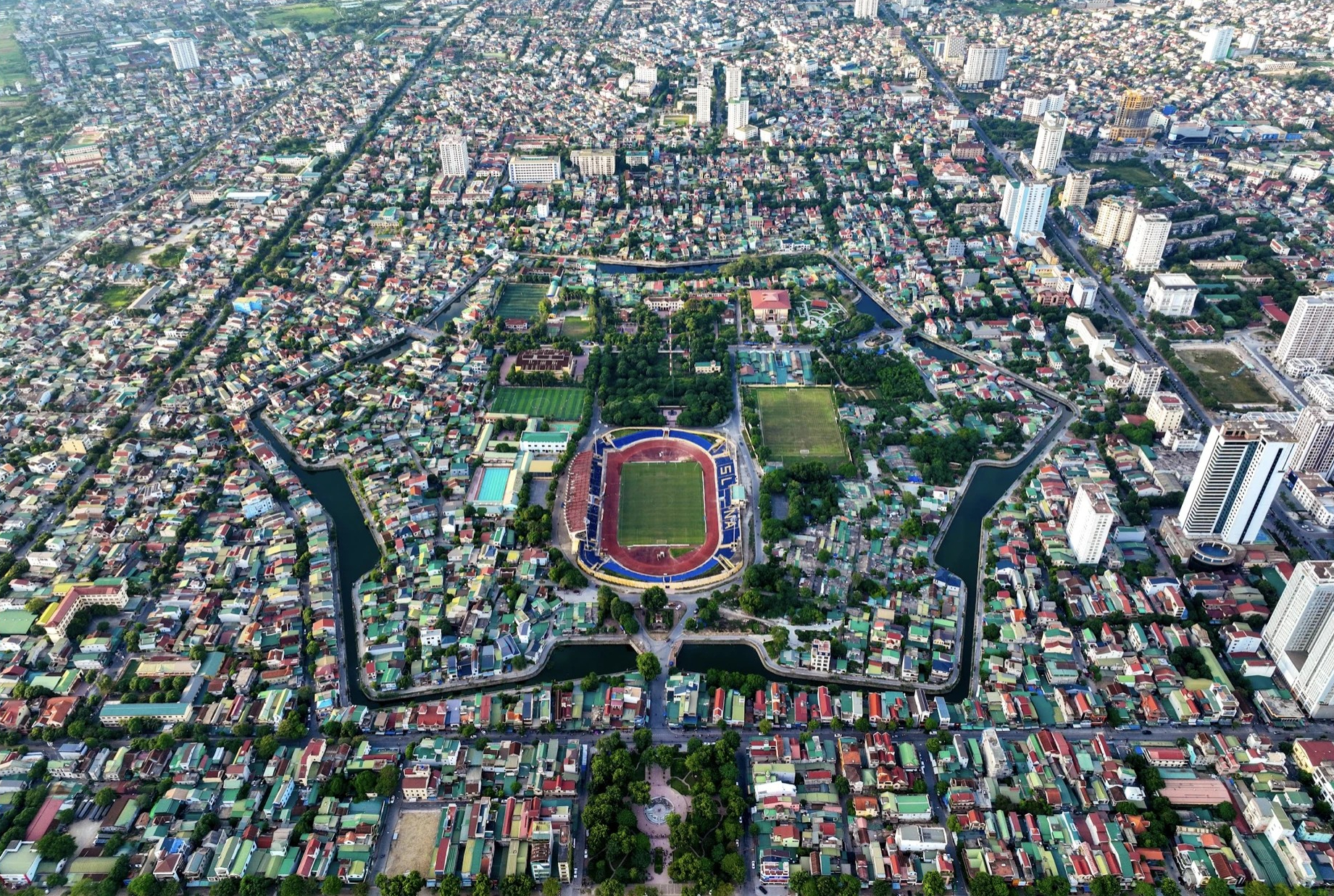 "Đại gia" bất động sản quen mặt rót hơn 6.000 tỷ đồng xây khu đô thị 100 ha ở xứ Nghệ, cách sân bay Vinh chỉ hơn 1km - Ảnh 1